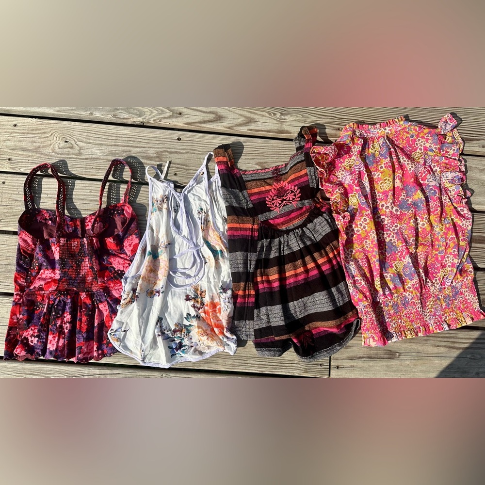 Free People Bundle - Picture 2 of 6